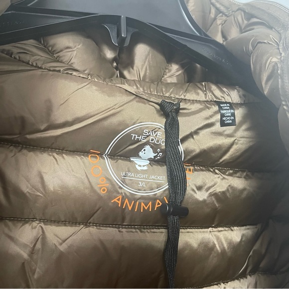 Save The Duck Alexis Water-Resistant Hooded Puffer Jacket - Duplicate - Picture 11 of 16